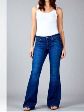 Levi's Signature Mid Rise Bootcut Denim Blue Jeans Pants Women's Size 14